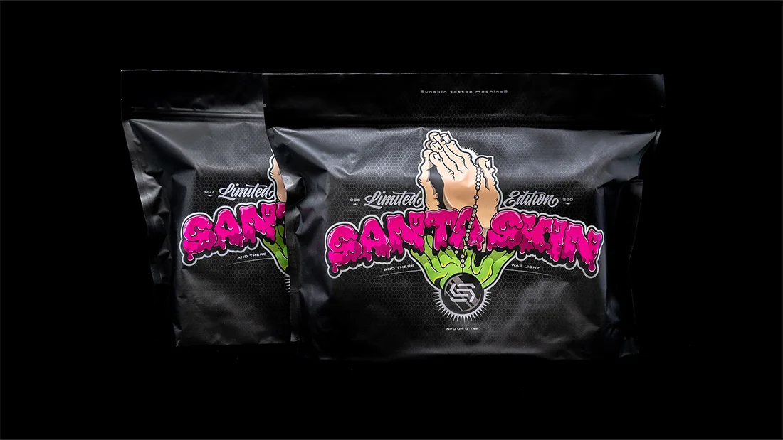 Doypack per la Limited Edition di Sunskin, Santa Skin, realizzata da Hud Agency e prodotta da Flexie